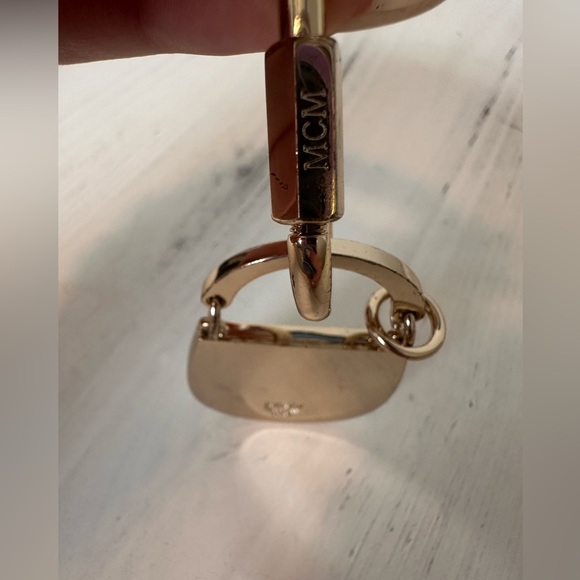 MCM Keychain - Picture 5 of 8